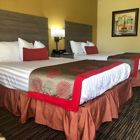 Ramada By Wyndham Lebanon Hotell Eksteriør bilde