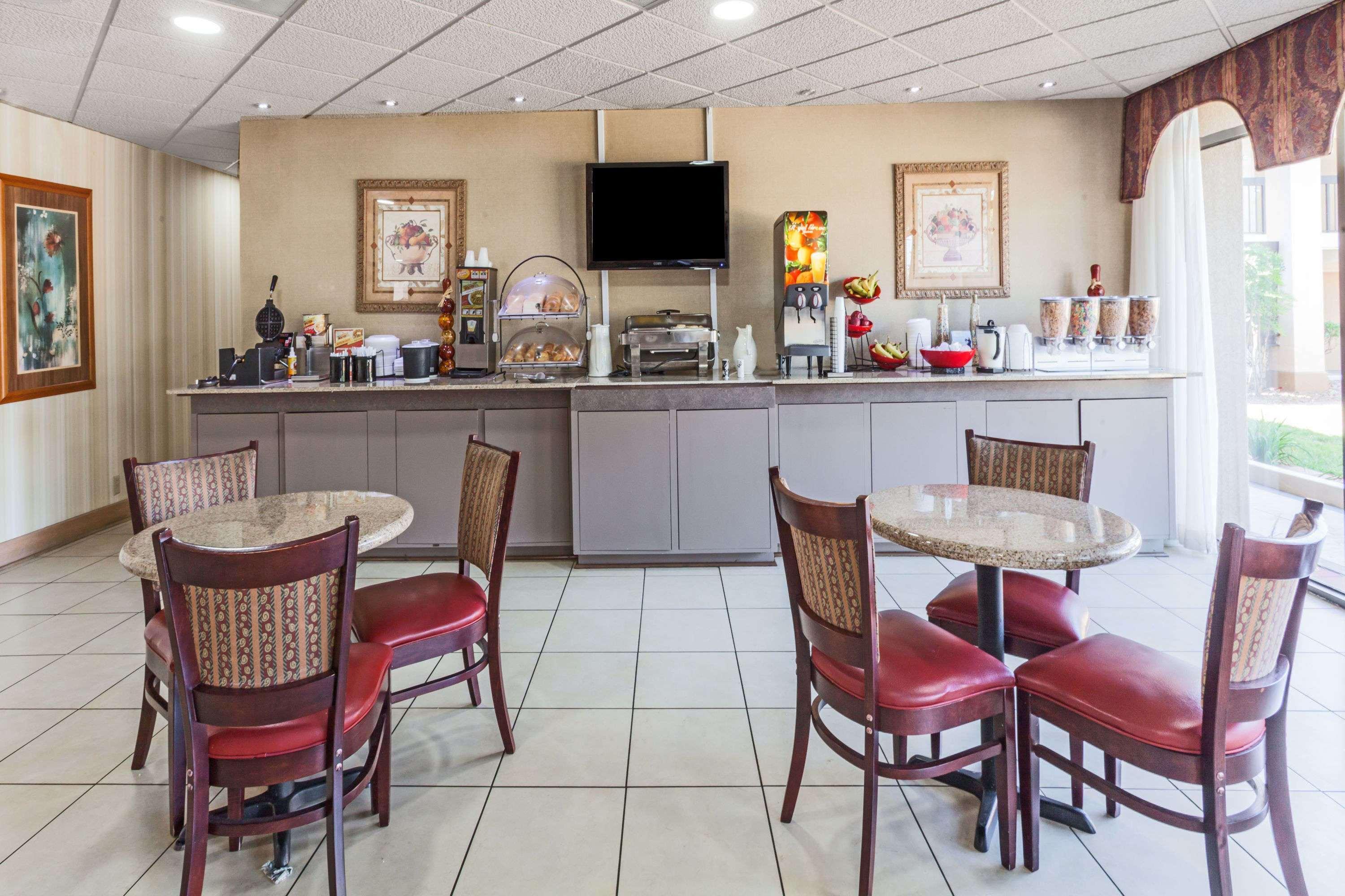 Ramada By Wyndham Lebanon Hotell Eksteriør bilde