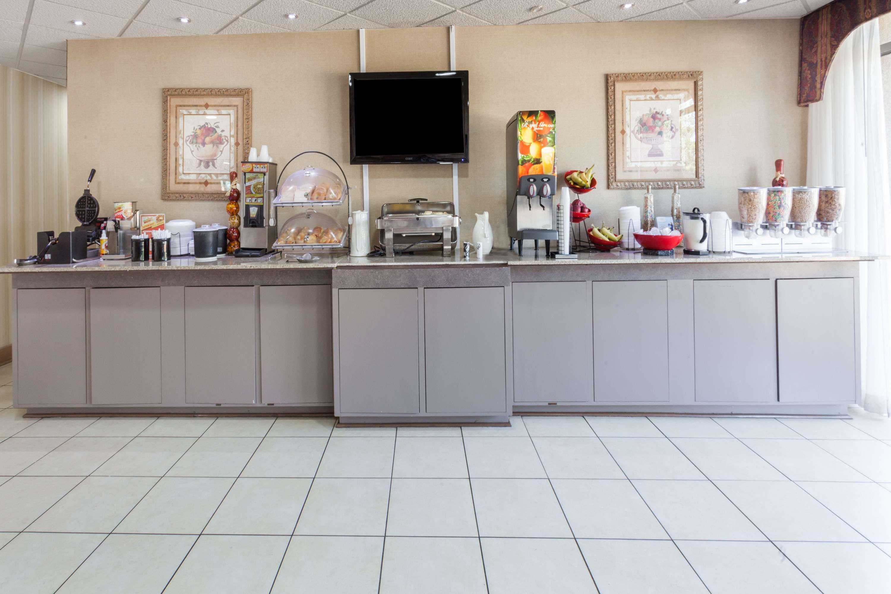 Ramada By Wyndham Lebanon Hotell Eksteriør bilde