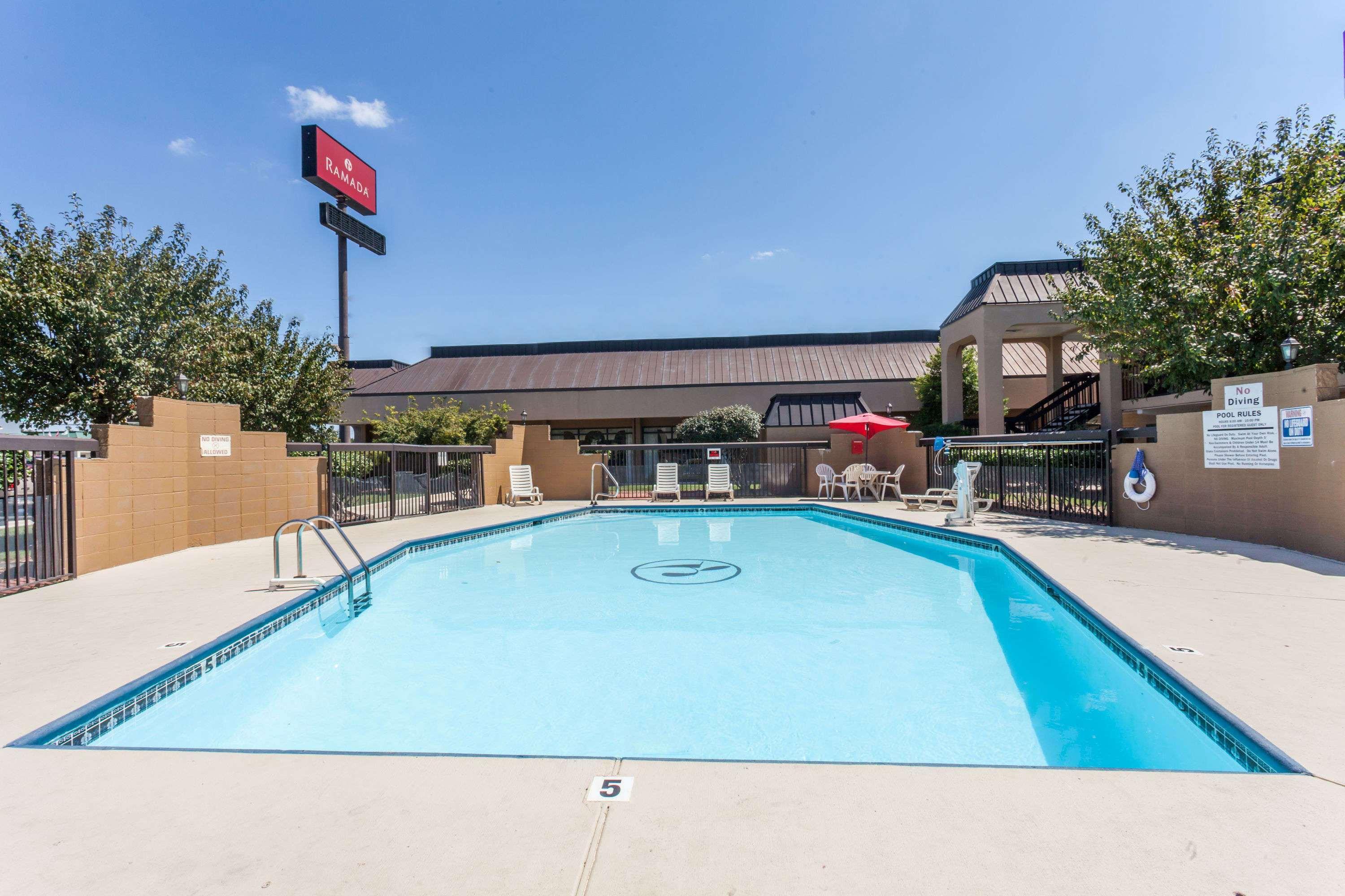 Ramada By Wyndham Lebanon Hotell Eksteriør bilde
