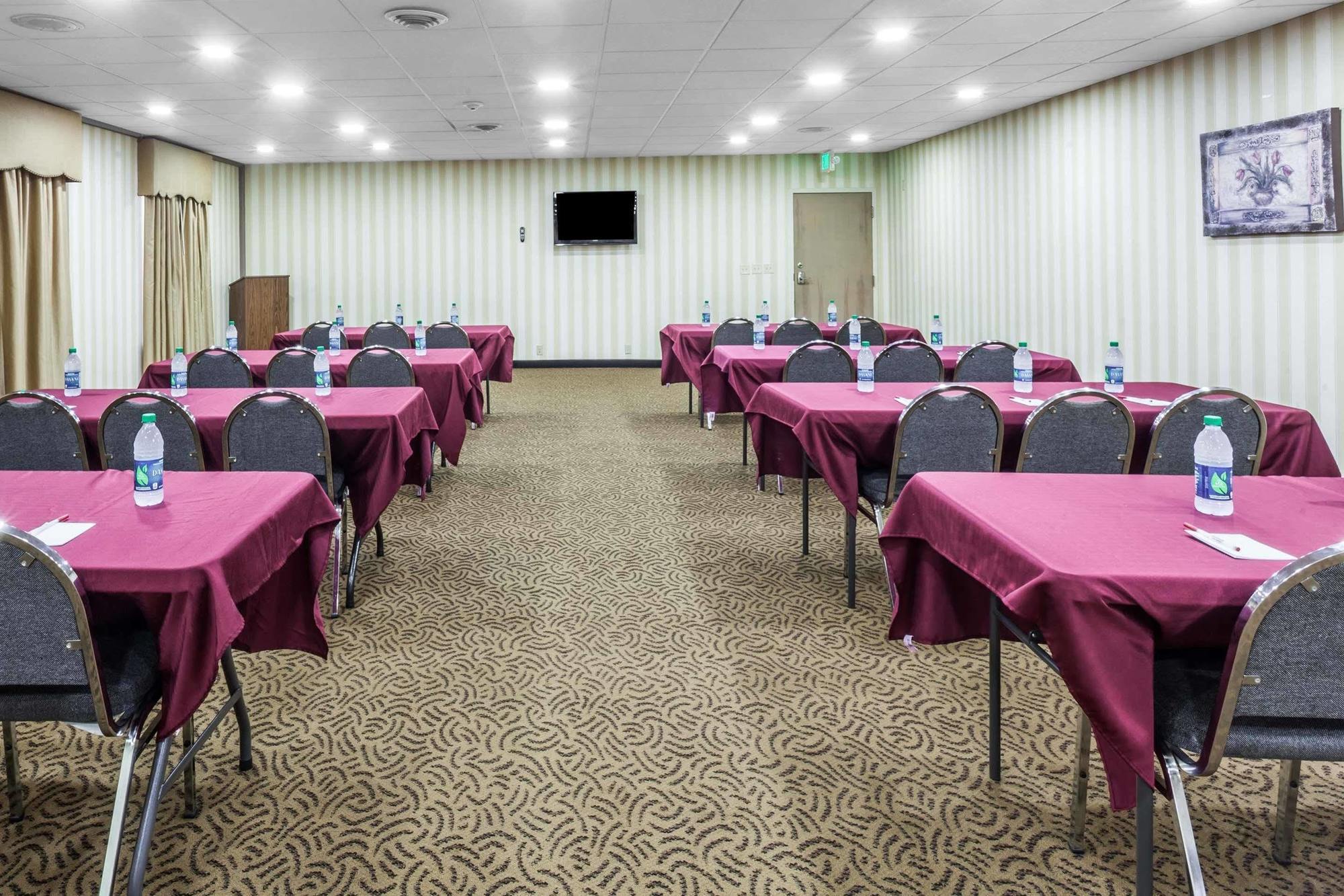 Ramada By Wyndham Lebanon Hotell Eksteriør bilde