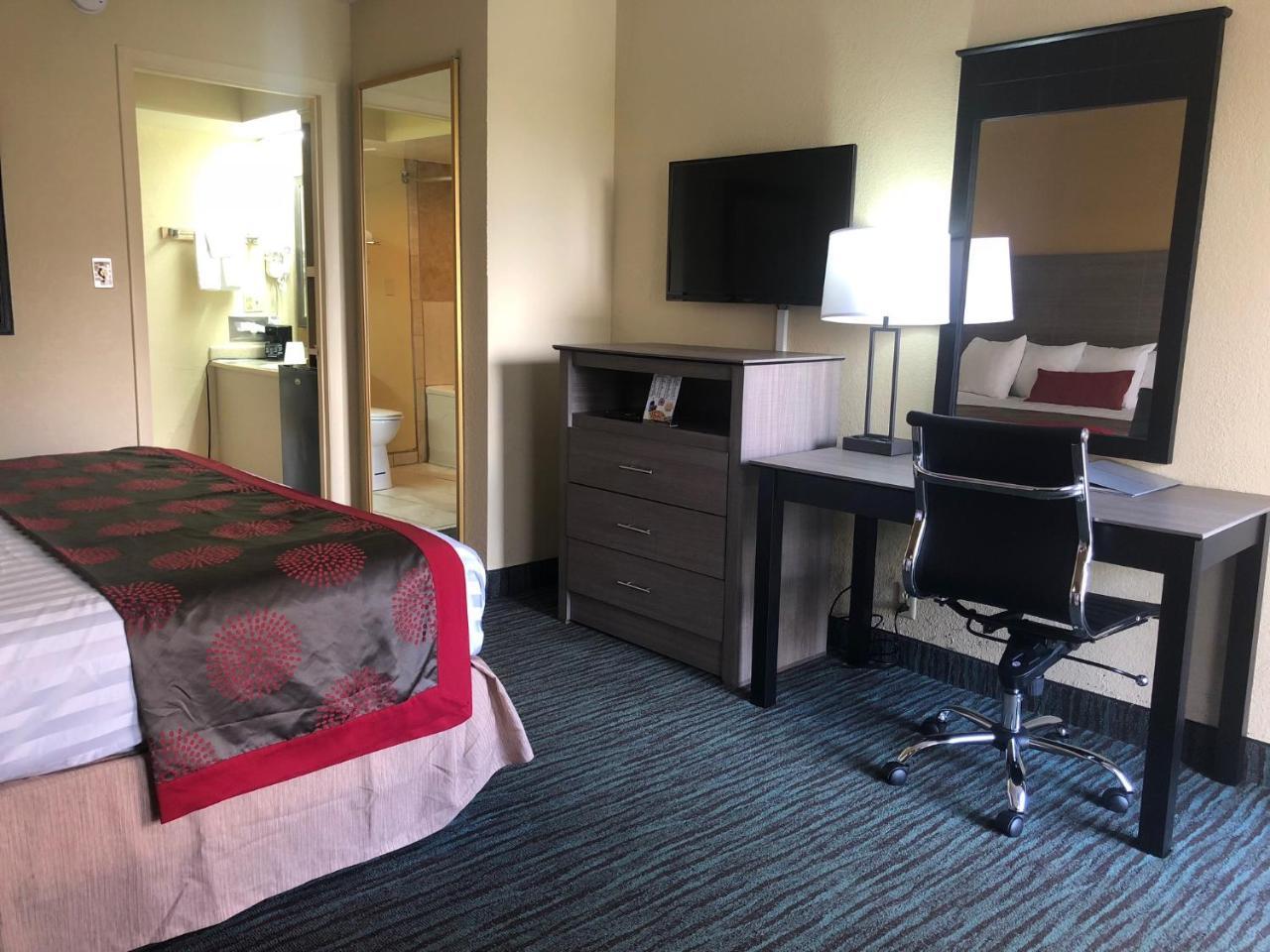Ramada By Wyndham Lebanon Hotell Eksteriør bilde